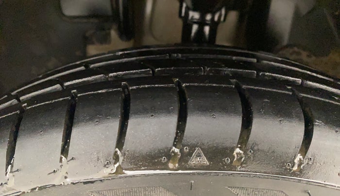 2018 Renault Kwid RXT 1.0 (O), Petrol, Manual, 46,060 km, Left Front Tyre Tread