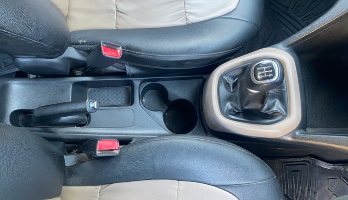 2014 Hyundai Grand i10 SPORTZ 1.2 KAPPA VTVT, Petrol, Manual, 87,032 km, Gear Lever