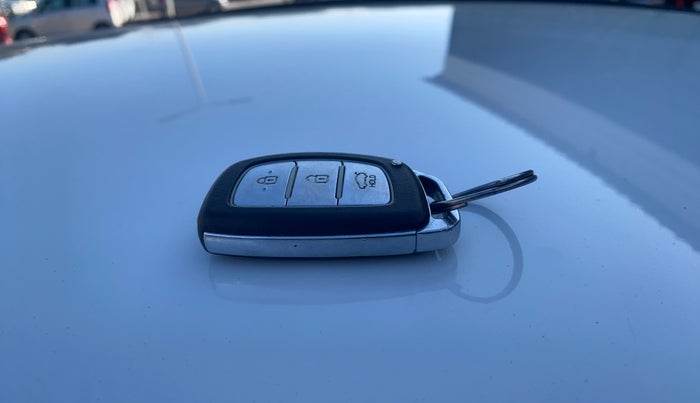 2014 Hyundai Grand i10 SPORTZ 1.2 KAPPA VTVT, Petrol, Manual, 87,032 km, Key Close Up