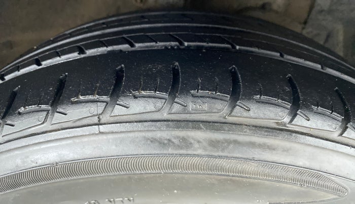 2017 Maruti Ciaz ALPHA 1.4 VVT AMT, Petrol, Automatic, 80,667 km, Left Rear Tyre Tread
