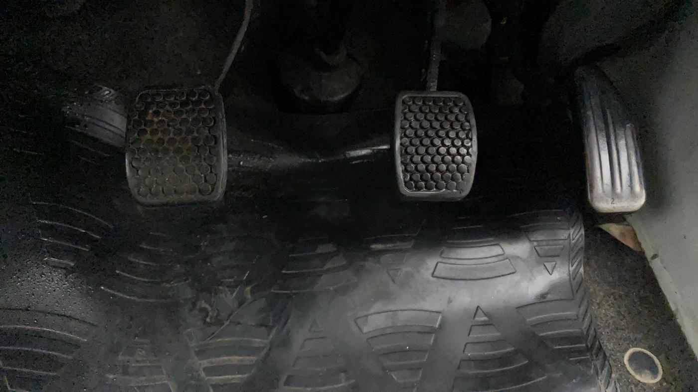 2018 Maruti Eeco 5 STR WITH A/C+HTR, Petrol, Manual, 45,365 km, Pedals
