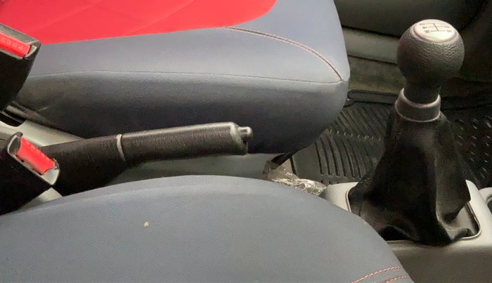 2012 Maruti Alto K10 VXI P, Petrol, Manual, 49,977 km, Gear Lever