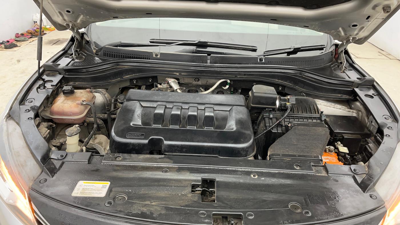 2022 Mahindra XUV700 AX 5 D AT 7 STR, Diesel, Automatic, 65,725 km, Engine View