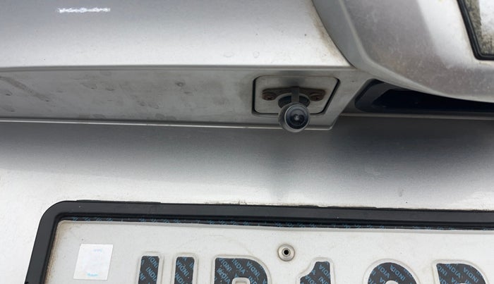 2022 Mahindra XUV700 AX 5 D AT 7 STR, Diesel, Automatic, 65,725 km, Parking Camera