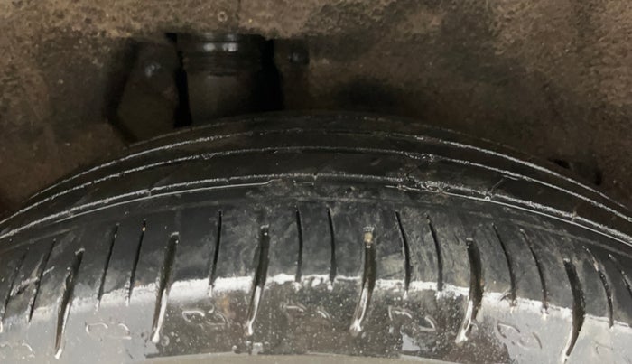 2022 Mahindra XUV700 AX 5 D AT 7 STR, Diesel, Automatic, 65,725 km, Right Rear Tyre Tread