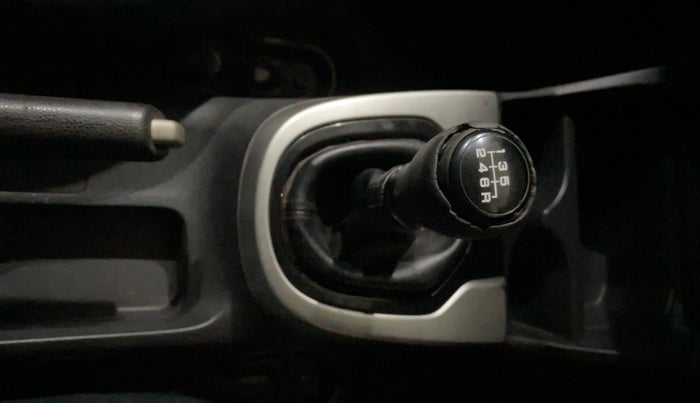 2017 Honda WR-V 1.5L I-DTEC S MT, Diesel, Manual, 84,270 km, Gear Lever