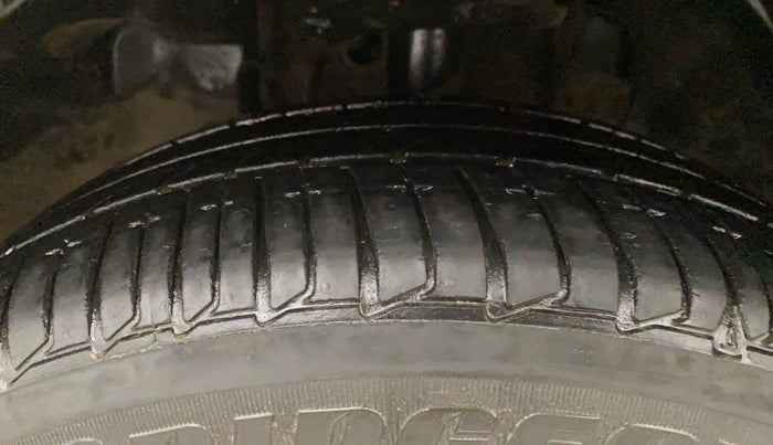 2023 Tata Tiago XZ PLUS PETROL, Petrol, Manual, 25,413 km, Left Front Tyre Tread