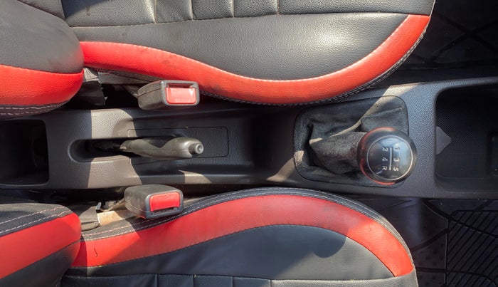 2014 Hyundai Eon 1.0 MAGNA +, Petrol, Manual, 24,021 km, Gear Lever