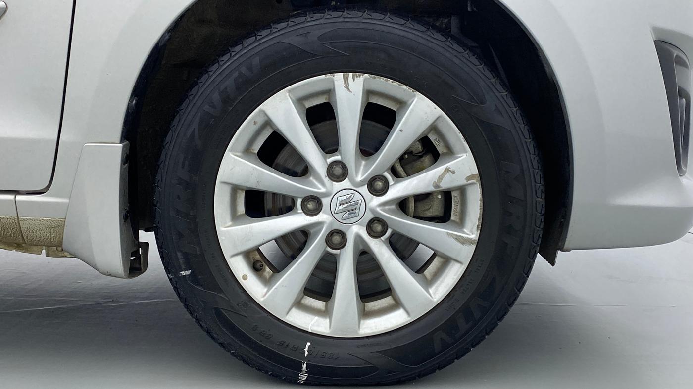2014 Maruti Ertiga ZXI, Petrol, Manual, 13,249 km, Right Front Wheel