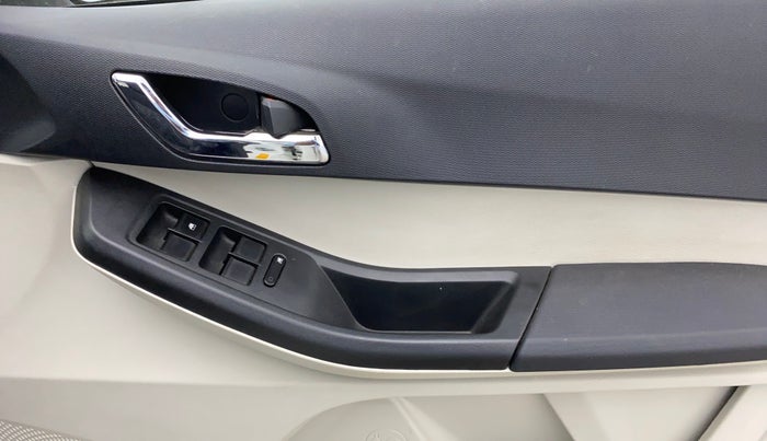 2023 Tata Tiago XZA PLUS PETROL, Petrol, Automatic, 13,554 km, Driver Side Door Panels Control