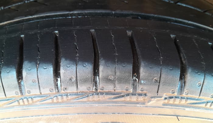2018 Maruti Ciaz DELTA 1.4 MT PETROL, Petrol, Manual, 77,648 km, Right Rear Tyre Tread