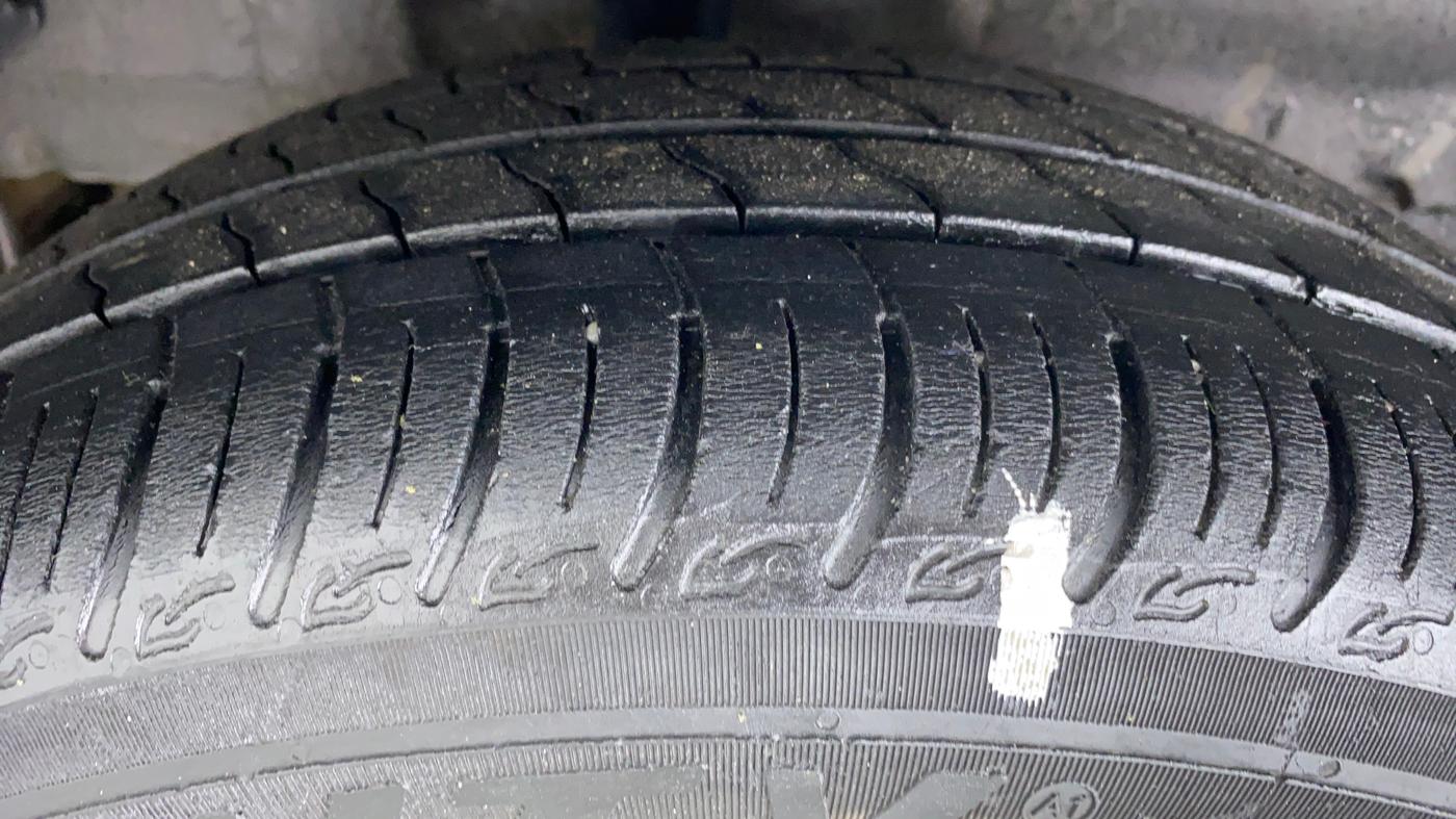 2019 Tata Tiago XT 1.2 REVOTRON, CNG, Manual, 22,263 km, Right Rear Tyre Tread