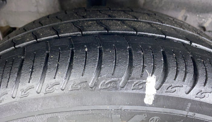 2019 Tata Tiago XT 1.2 REVOTRON, CNG, Manual, 22,263 km, Right Rear Tyre Tread