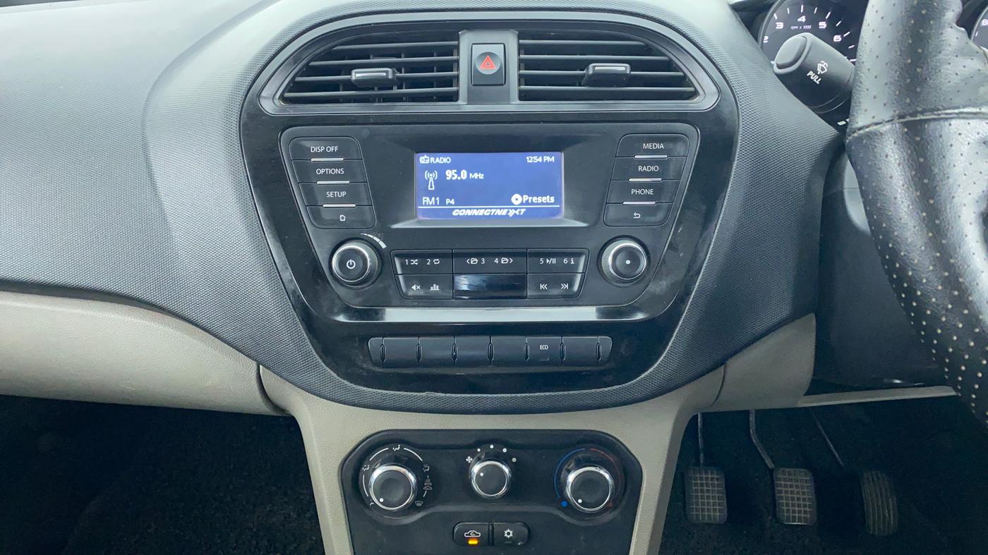2019 Tata Tiago XT 1.2 REVOTRON, CNG, Manual, 22,263 km, Air Conditioner