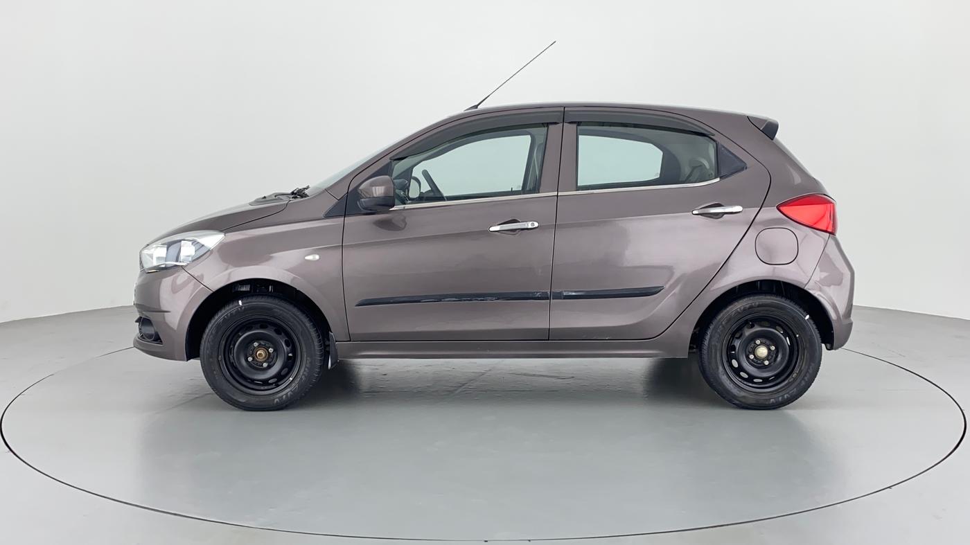 2019 Tata Tiago XT 1.2 REVOTRON, CNG, Manual, 22,263 km, Left Side
