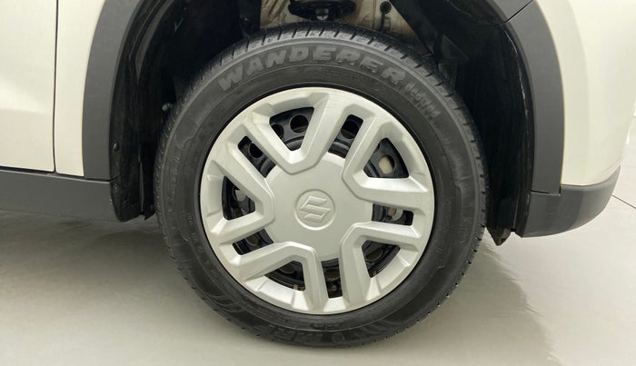 2022 Maruti Vitara Brezza VXI, Petrol, Manual, 8,977 km, Right Front Wheel