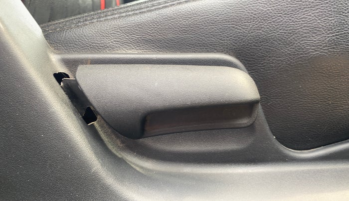 2016 Maruti Swift VXI O, Petrol, Manual, 58,602 km, Driver Side Adjustment Panel