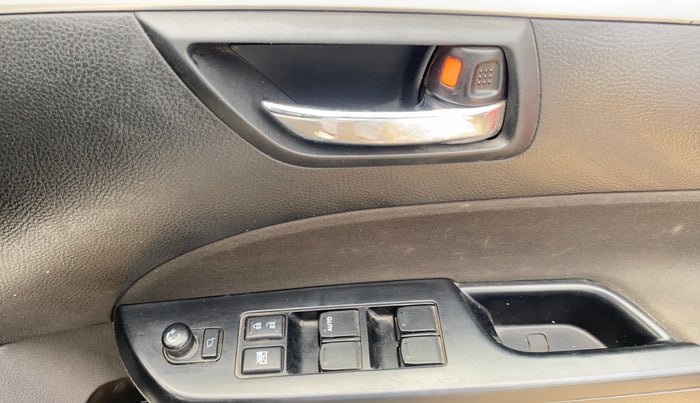 2016 Maruti Swift VXI O, Petrol, Manual, 58,602 km, Driver Side Door Panels Control
