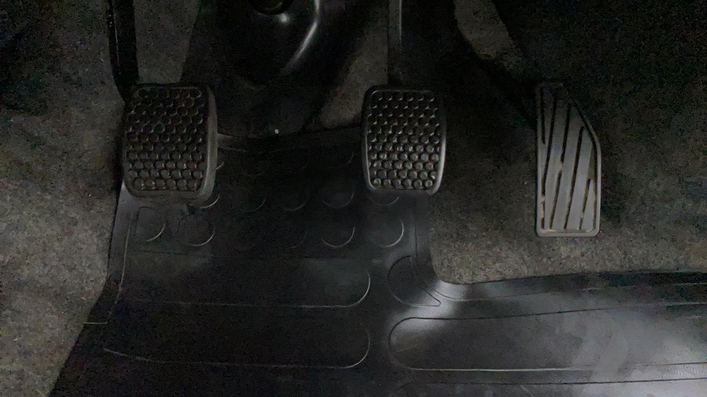 2018 Maruti Alto 800 LXI, Petrol, Manual, 8,396 km, Pedals