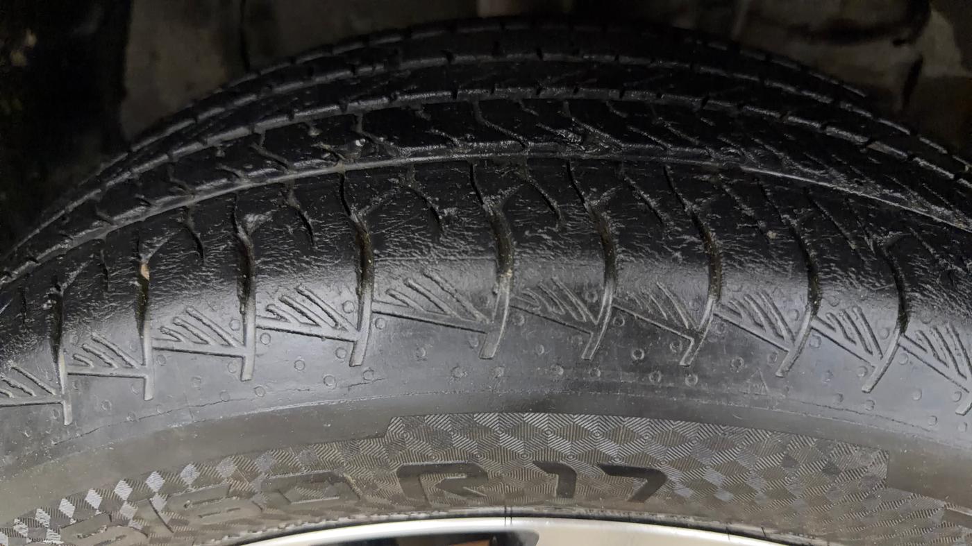 2023 Toyota URBAN CRUISER HYRYDER  G NEO DRIVE E-CNG , CNG, Manual, 75,739 km, Right Front Tyre Tread