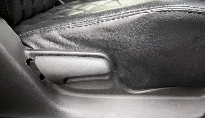 2016 Maruti Swift VXI, Petrol, Manual, 21,536 km, Driver Side Adjustment Panel