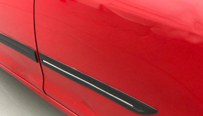 2016 Maruti Swift VXI, Petrol, Manual, 21,536 km, Rear left door - Minor scratches