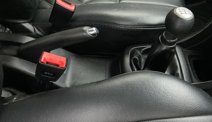 2016 Maruti Swift VXI, Petrol, Manual, 21,536 km, Gear Lever