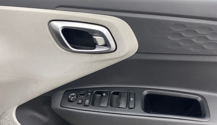 2022 Hyundai GRAND I10 NIOS SPORTZ 1.2 KAPPA VTVT CNG, CNG, Manual, 76,343 km, Driver Side Door Panels Control