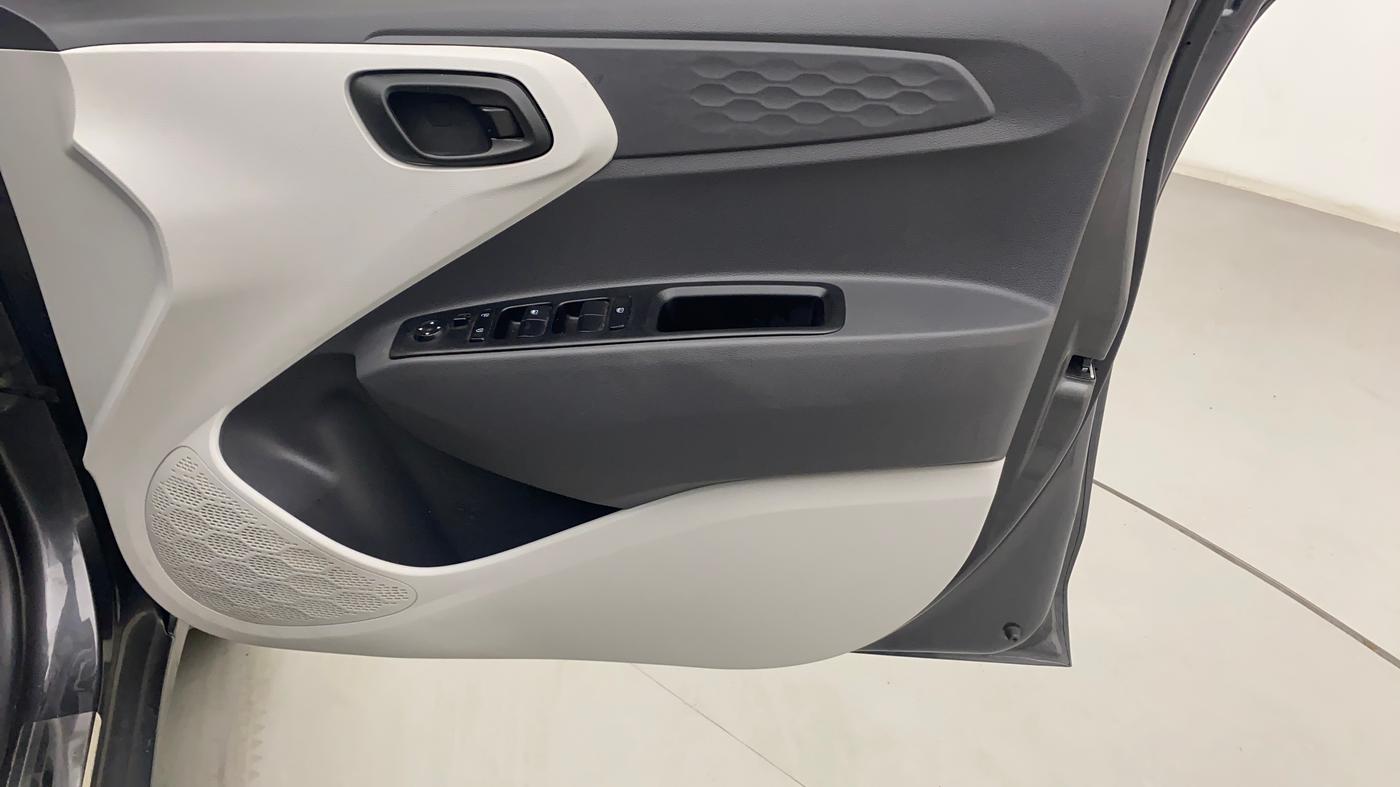 2021 Hyundai GRAND I10 NIOS MAGNA 1.2 KAPPA VTVT, Petrol, Manual, 28,565 km, Driver Side Door Panels Control