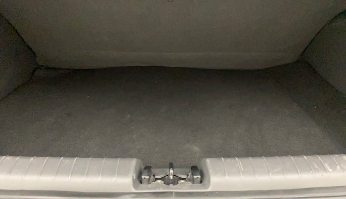 2021 Hyundai GRAND I10 NIOS MAGNA 1.2 KAPPA VTVT, Petrol, Manual, 28,565 km, Boot Inside