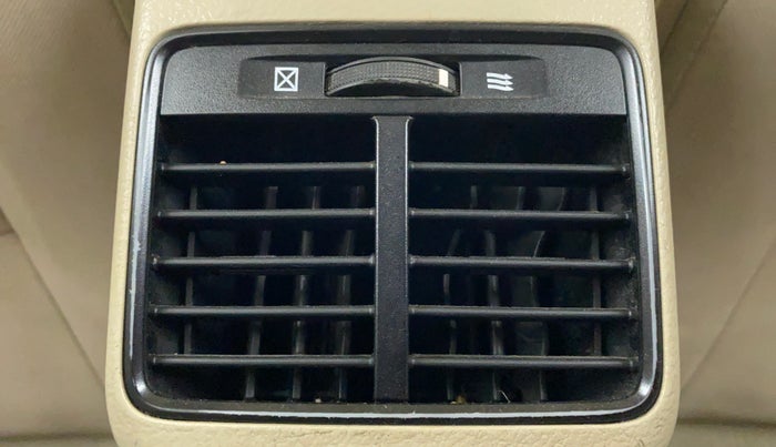 2016 Maruti Ciaz VDI+ SHVS, Diesel, Manual, 78,030 km, Rear AC Vents