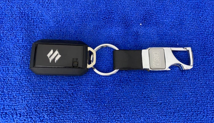 2021 Maruti Baleno ZETA PETROL 1.2, Petrol, Manual, 34,377 km, Key Close Up