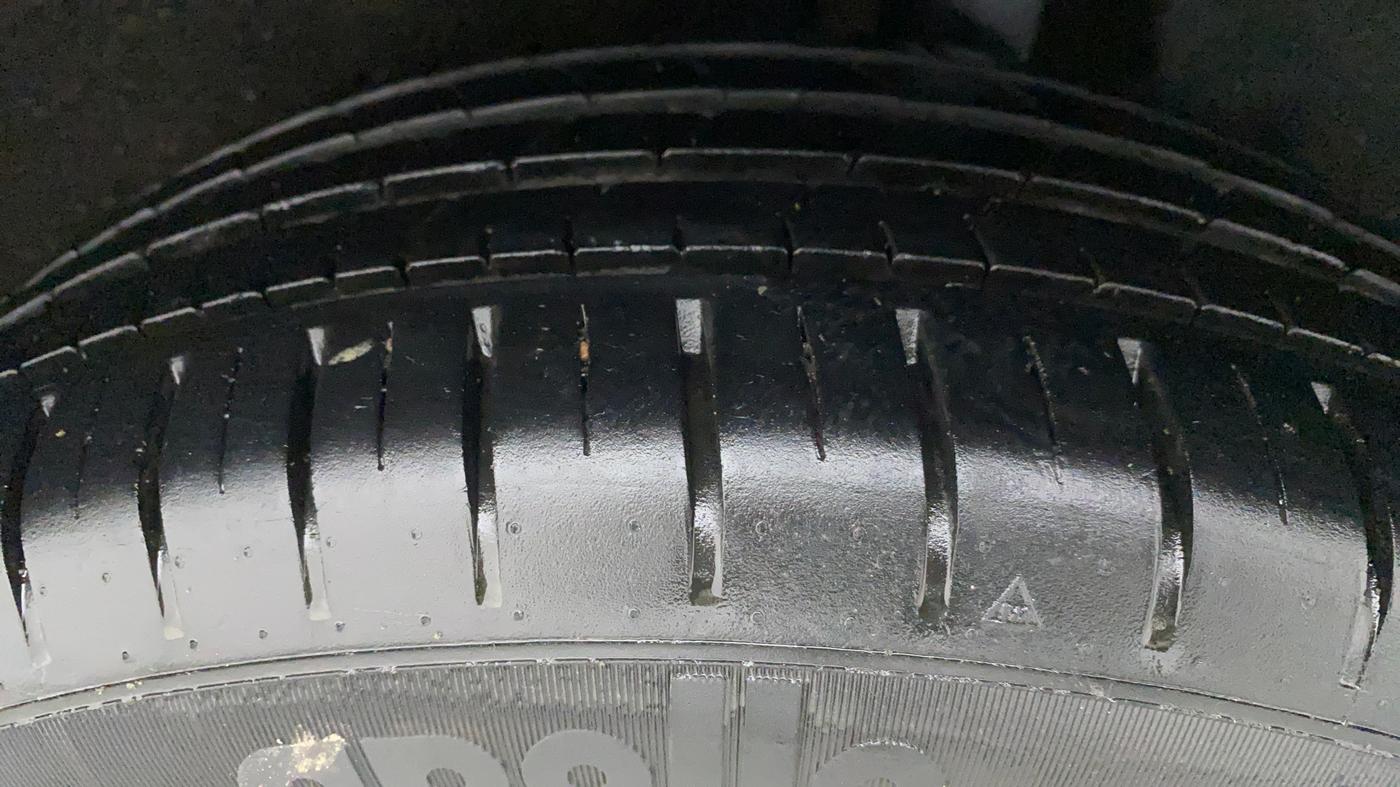 2021 Maruti Baleno ZETA PETROL 1.2, Petrol, Manual, 34,377 km, Left Rear Tyre Tread