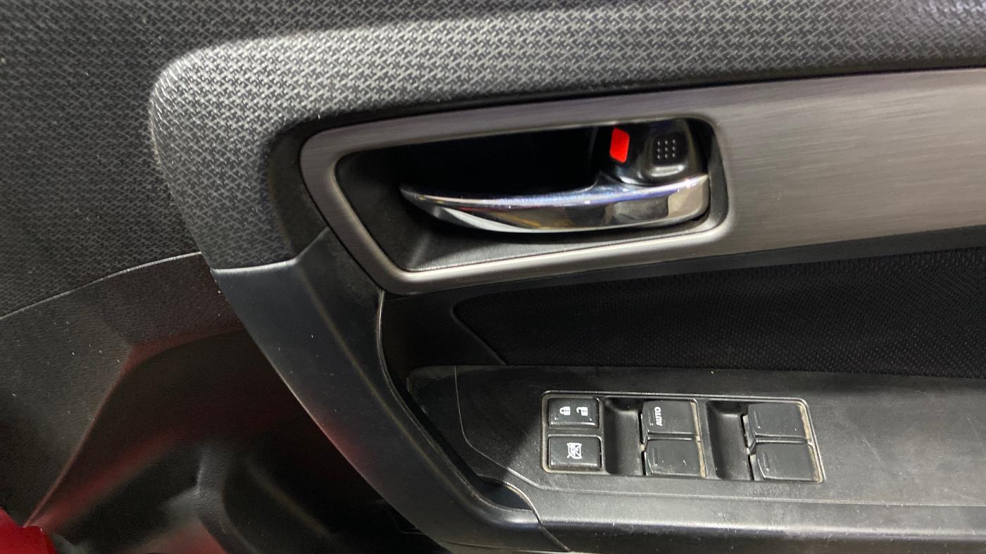 2018 Maruti Vitara Brezza ZDI AMT, Diesel, Automatic, 70,878 km, Driver Side Door Panels Control