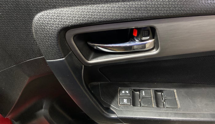 2018 Maruti Vitara Brezza ZDI AMT, Diesel, Automatic, 70,878 km, Driver Side Door Panels Control