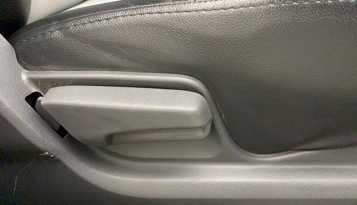 2011 Maruti Swift Dzire VXI, Petrol, Manual, 60,331 km, Driver Side Adjustment Panel
