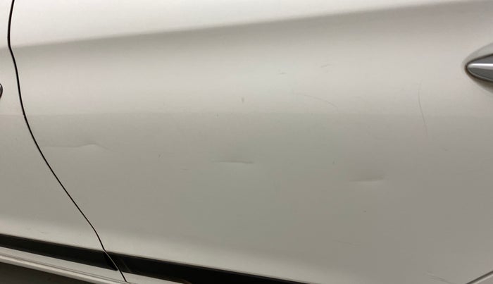 2017 Hyundai Elite i20 ASTA 1.2, Petrol, Manual, 29,591 km, Rear left door - Slightly dented