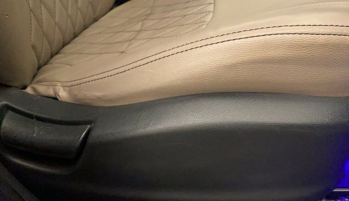 2017 Hyundai Creta E PLUS 1.6 PETROL, Petrol, Manual, 39,827 km, Driver Side Adjustment Panel