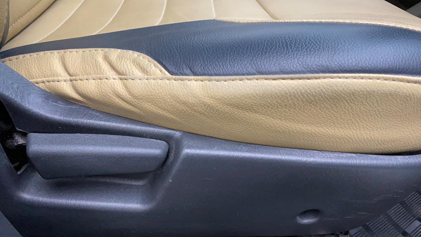 2015 Maruti Alto K10 VXI, Petrol, Manual, 67,181 km, Driver Side Adjustment Panel