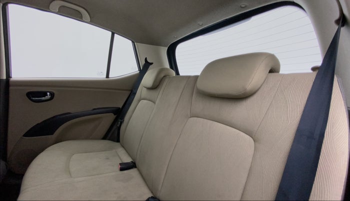 2011 Hyundai i10 SPORTZ 1.2 AT, Petrol, Automatic, 79,363 km, Right Side Rear Door Cabin