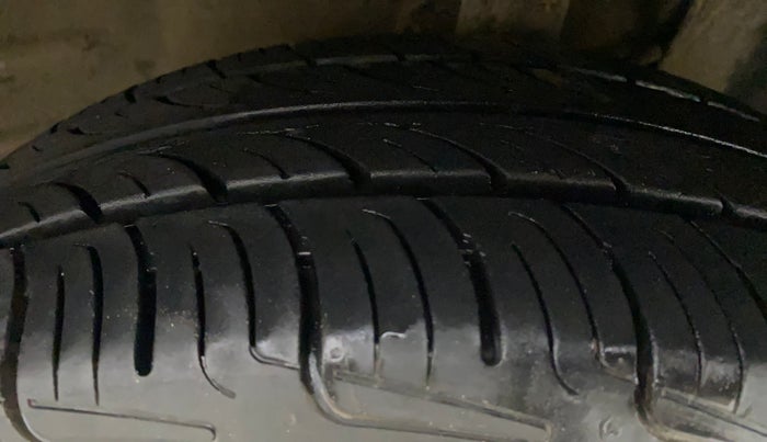 2019 Maruti New Wagon-R ZXI 1.2, Petrol, Manual, 29,805 km, Right Front Tyre Tread