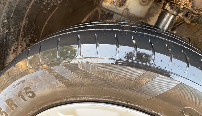 2021 Hyundai VENUE S+ 1.2, Petrol, Manual, 21,205 km, Left Front Tyre Tread