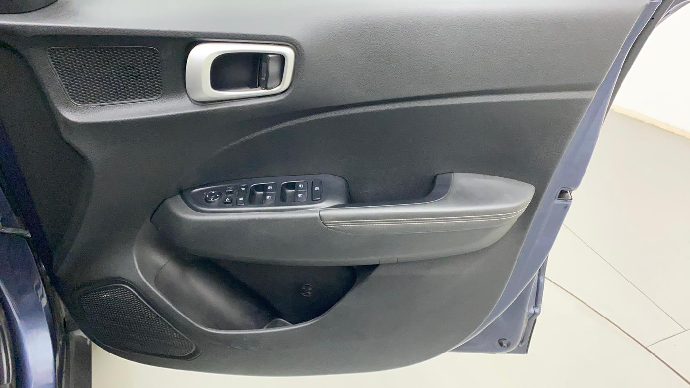 2020 Hyundai VENUE SX 1.0 (O) TURBO IMT, Petrol, Manual, 51,360 km, Driver Side Door Panels Control