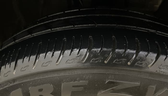 2019 Hyundai Elite i20 SPORTZ PLUS  1.2 CVT, Petrol, Automatic, 71,422 km, Right Front Tyre Tread