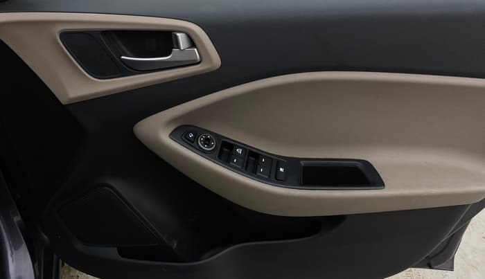 2019 Hyundai Elite i20 SPORTZ PLUS  1.2 CVT, Petrol, Automatic, 71,422 km, Driver Side Door Panels Control
