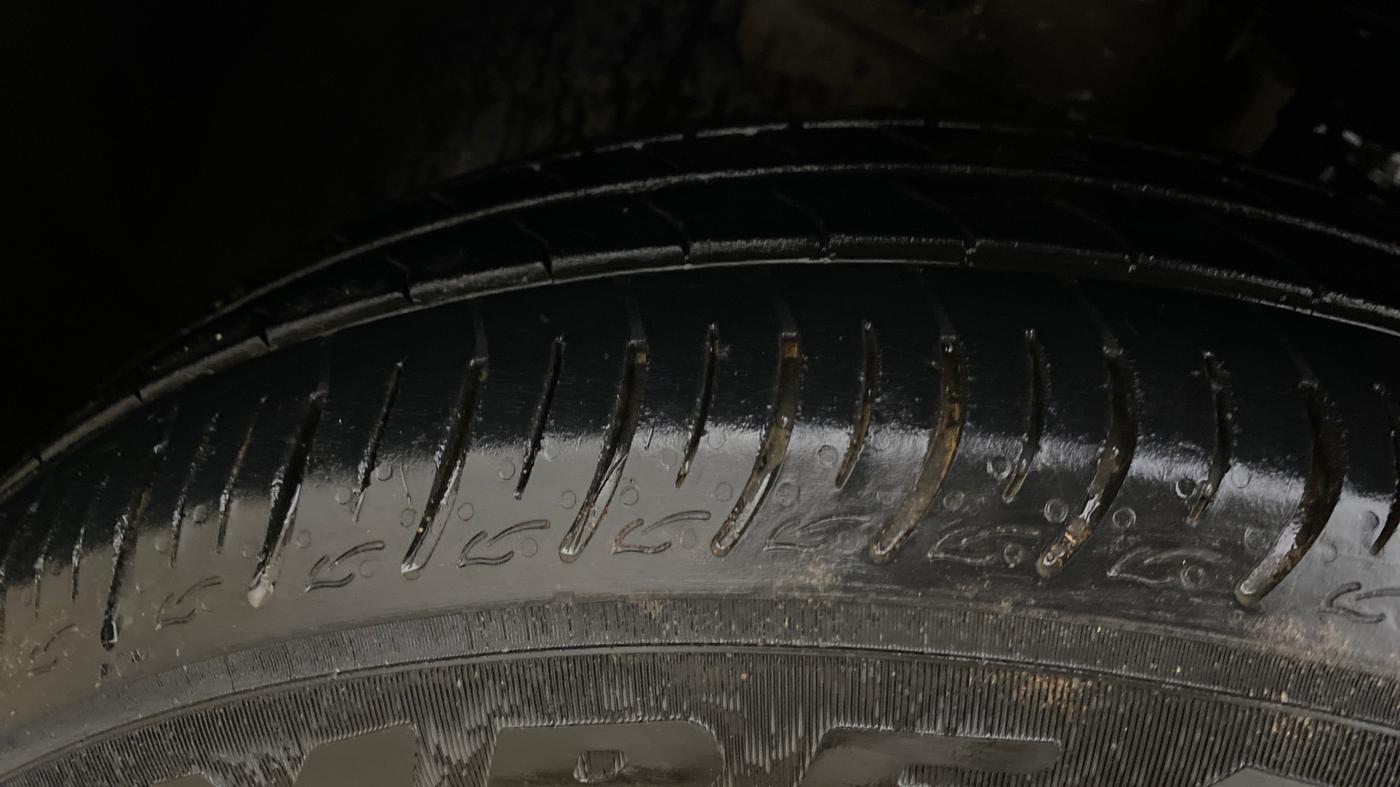 2019 Hyundai Elite i20 SPORTZ PLUS  1.2 CVT, Petrol, Automatic, 71,422 km, Left Front Tyre Tread