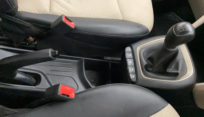 2019 Hyundai NEW SANTRO MAGNA, Petrol, Manual, 36,870 km, Gear Lever