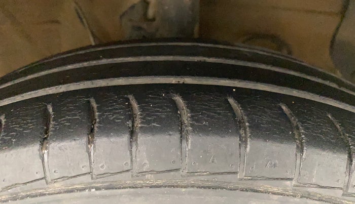 2019 Hyundai NEW SANTRO MAGNA, Petrol, Manual, 36,870 km, Right Front Tyre Tread
