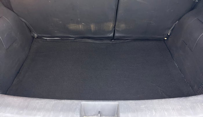 2021 Nissan MAGNITE XV PRIMIUM MT, Petrol, Manual, 29,718 km, Boot Inside