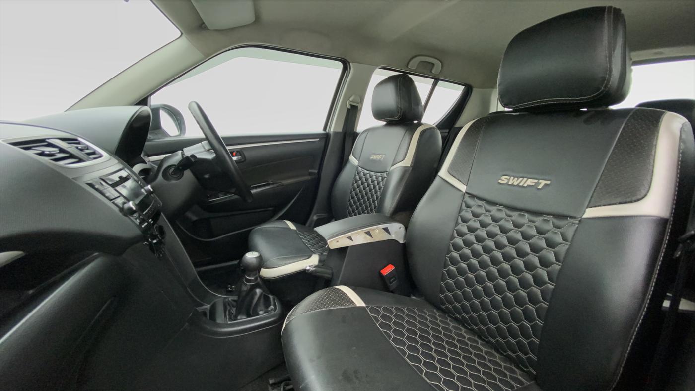 2017 Maruti Swift VXI D, Petrol, Manual, 48,330 km, Right Side Front Door Cabin